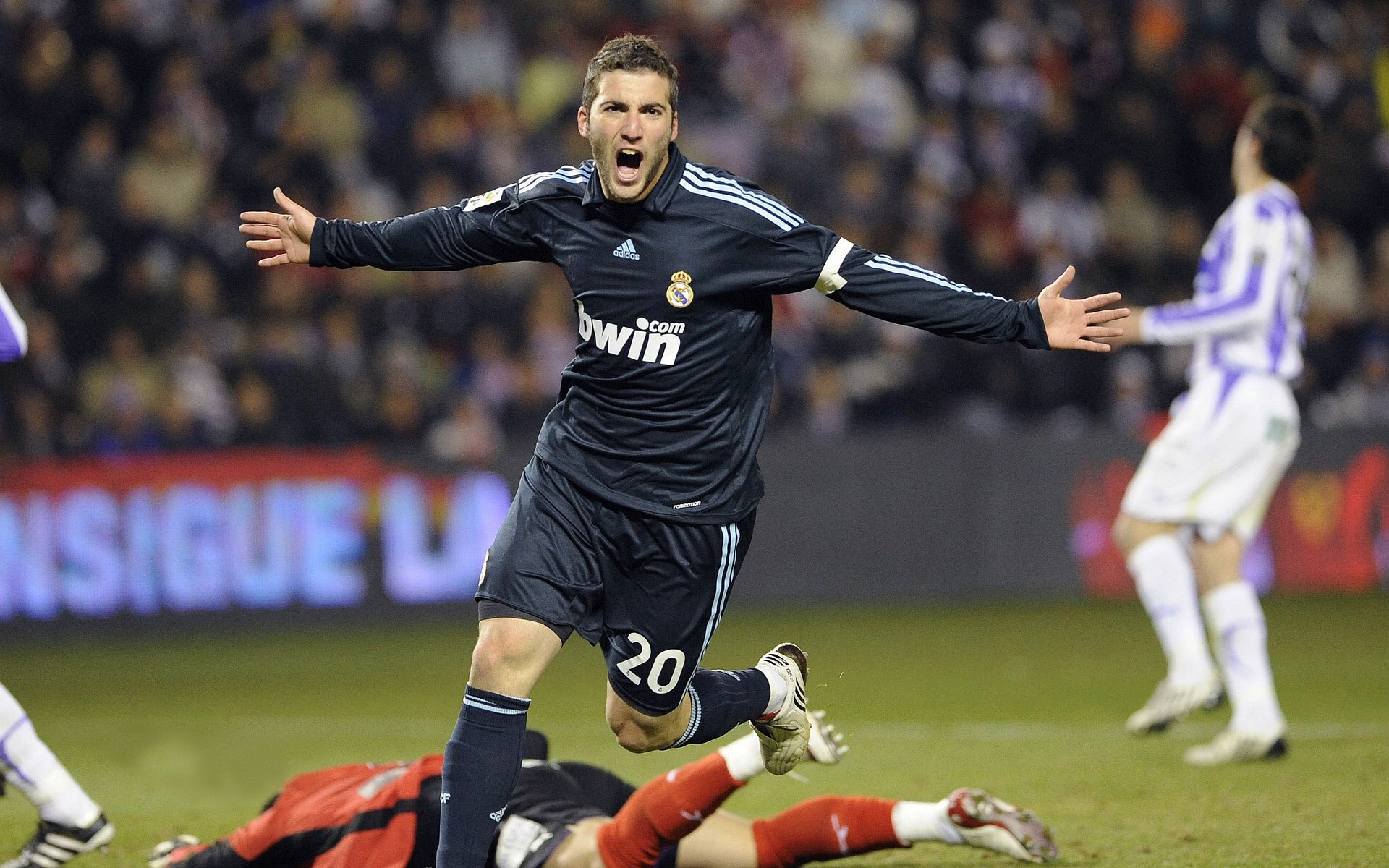 直播带货新玩法，篮球明星带货助推体育产业发展，nba直播带货